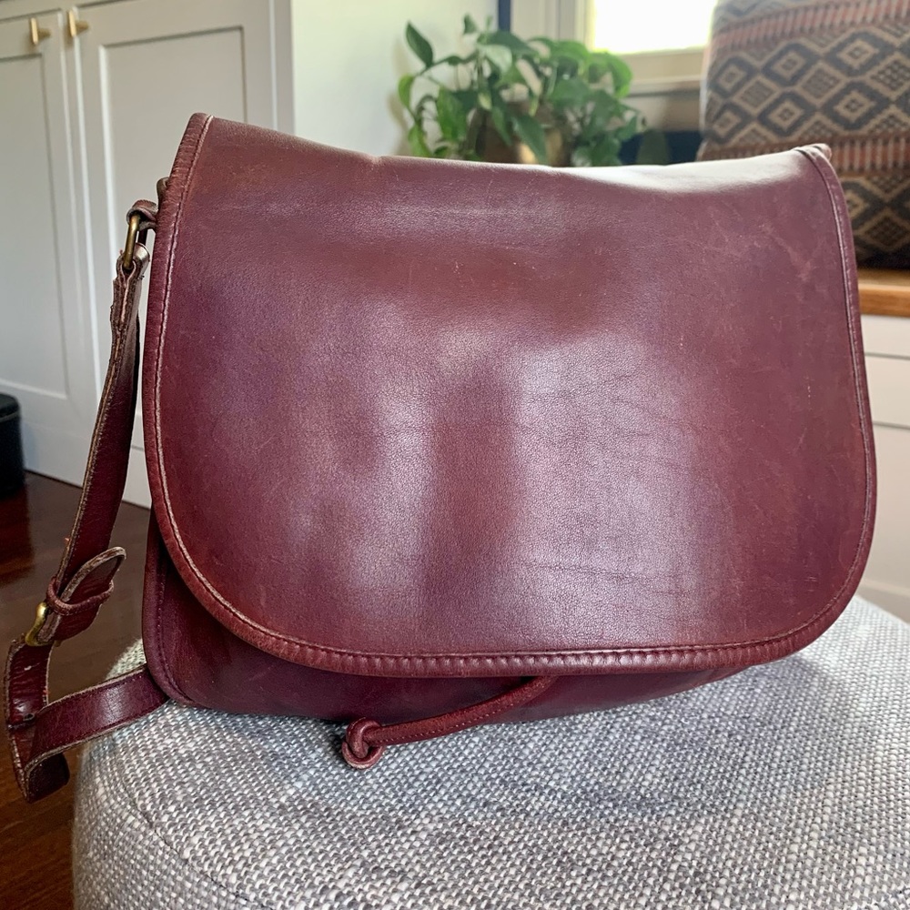 Vintage Coach Lightweight Shoulder Pouch Bag Wine Burgundy #4060